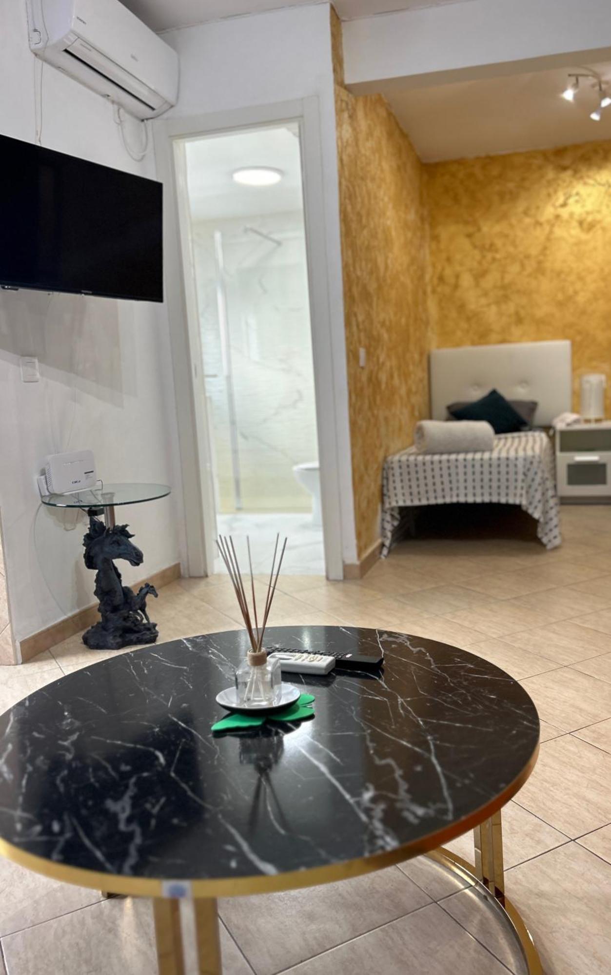 Urban&Vacay! Suite - Torremolinos City Centre Экстерьер фото